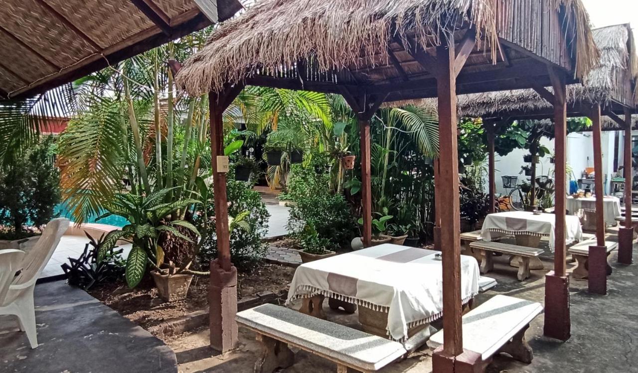 Villa Sisavad Guesthouse Vientiane Esterno foto