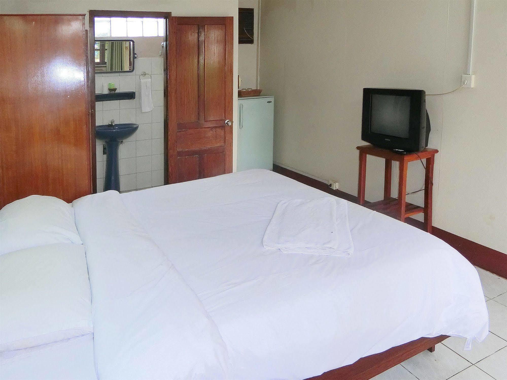 Villa Sisavad Guesthouse Vientiane Esterno foto
