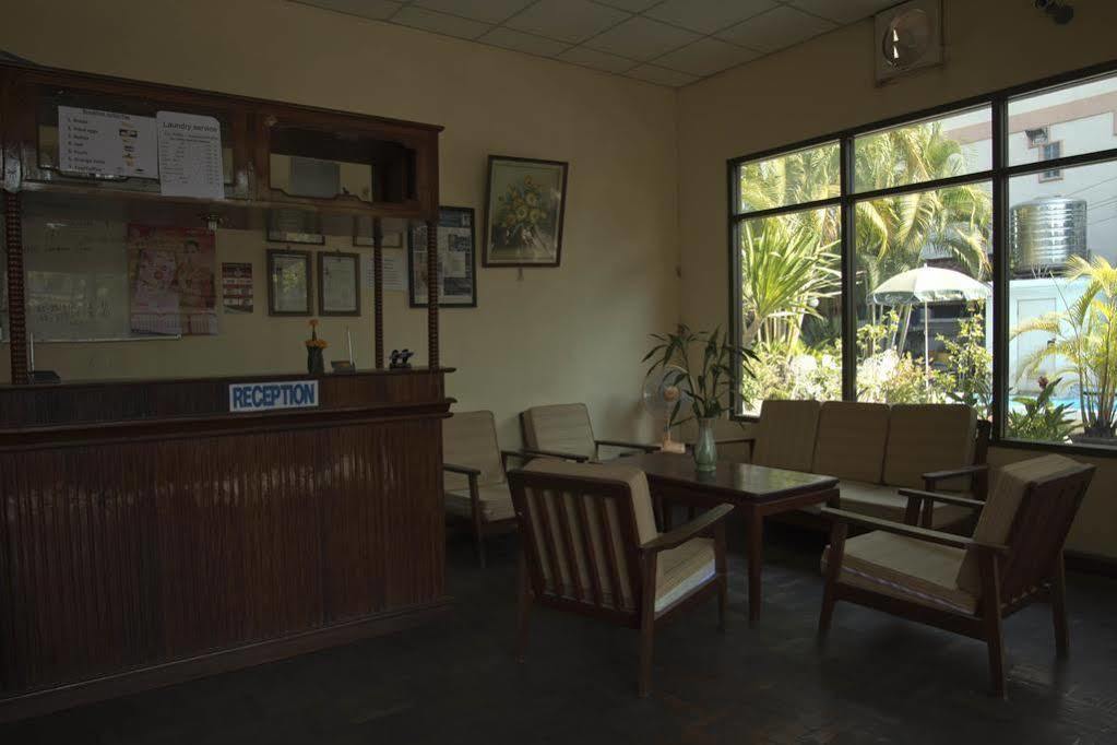 Villa Sisavad Guesthouse Vientiane Esterno foto